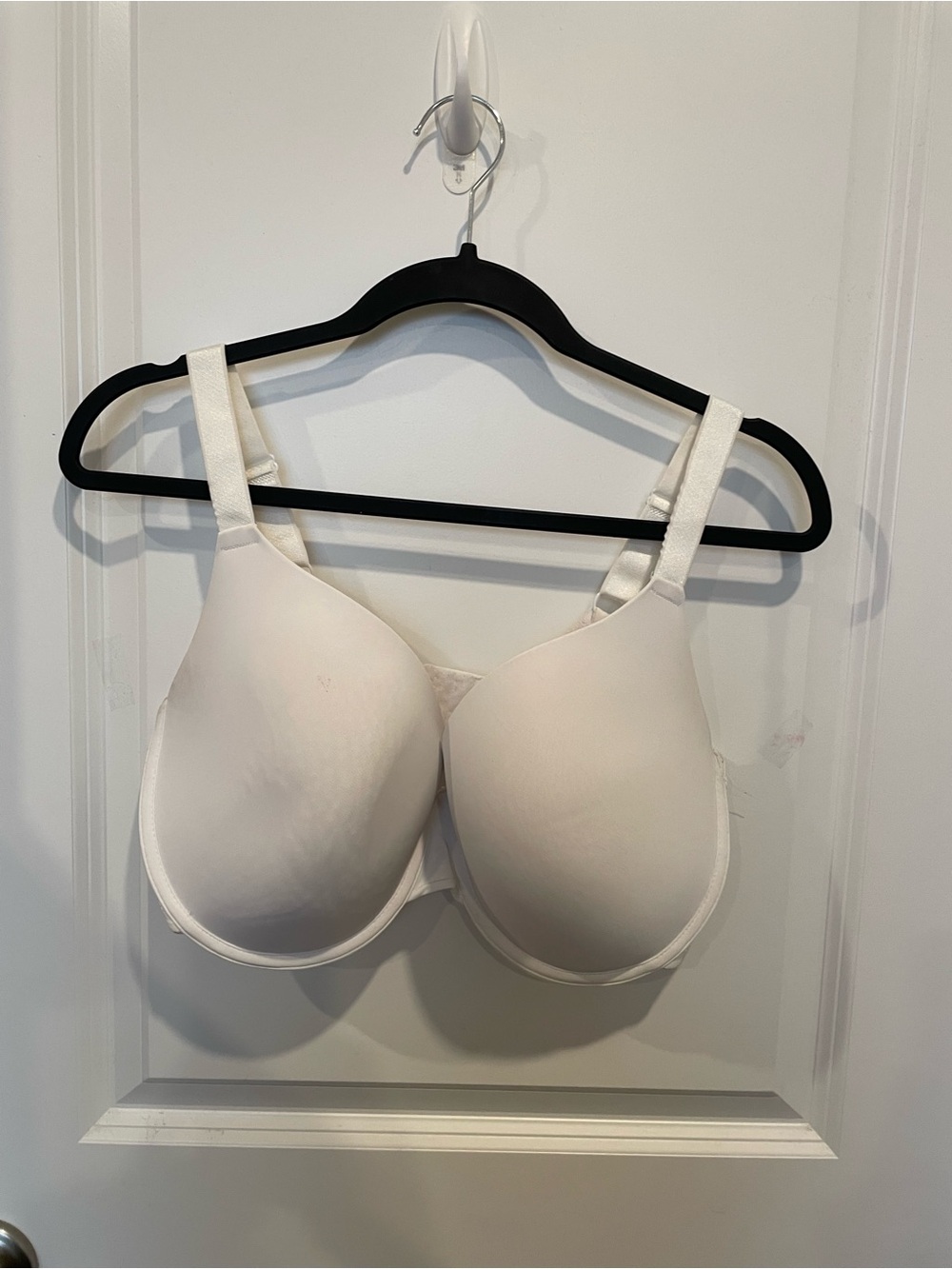 No Boundaries White Smooth Molded T-Shirt Bra